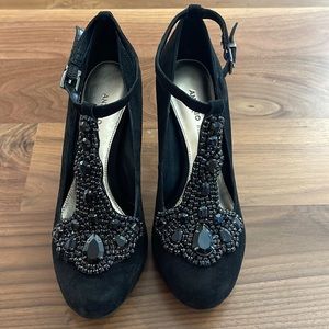 Antonio Melani Genevieve Black Suede and rhinestone 7.5